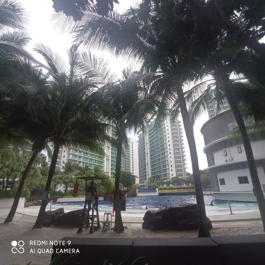 Azure Urban Resort Maui Tower Manila Bagian luar foto